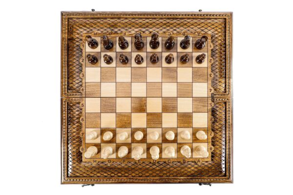 Pārdodu Chess-Backgammon klasiskos luksusa šaha komplektus